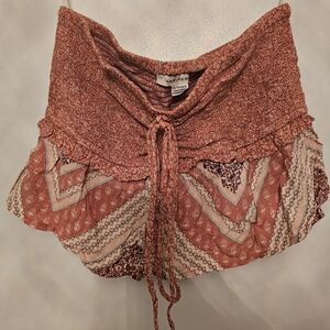 American Eagle Outfitters Red and Cream Crop Top